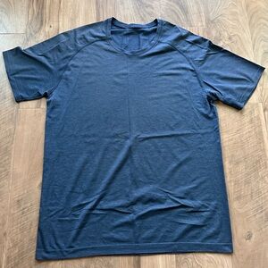 Men’s Lululemon Metal Vent Tech T-Shirt - Size L